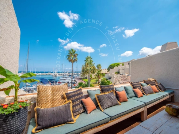 Superbe appartement avec vue sur le port - Marines de Cogolin