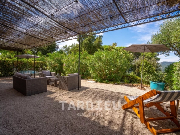 Gassin : Appartement jardin, vue mer