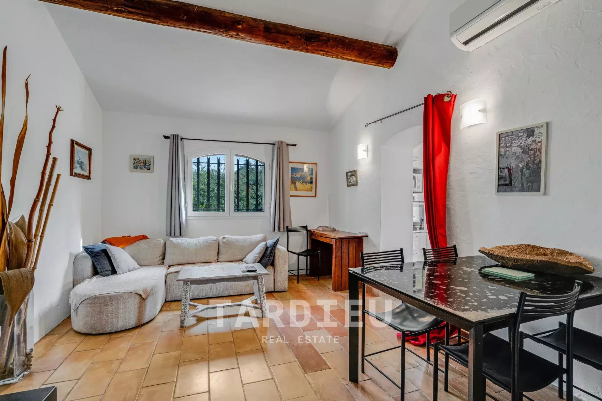 Maison provençale avec vue mer