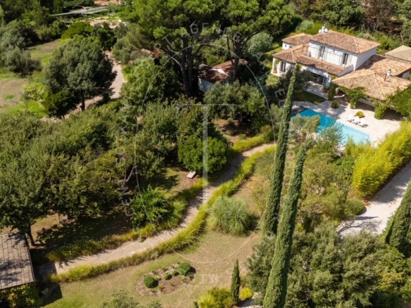 Gassin – Villa de charme dans un esprit campagne et prestations haut de gamme