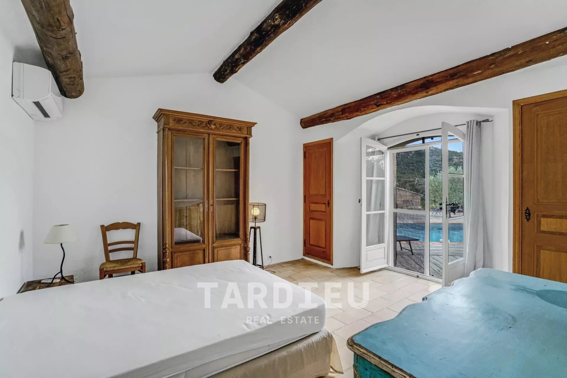 Maison provençale avec vue mer