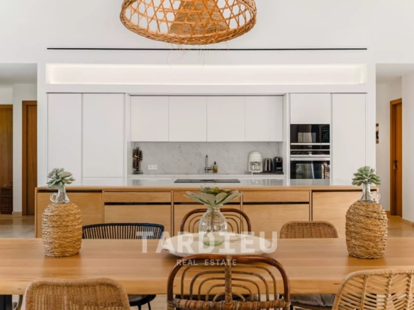 Villa Pinet : Centre et Lices accessibles à pied