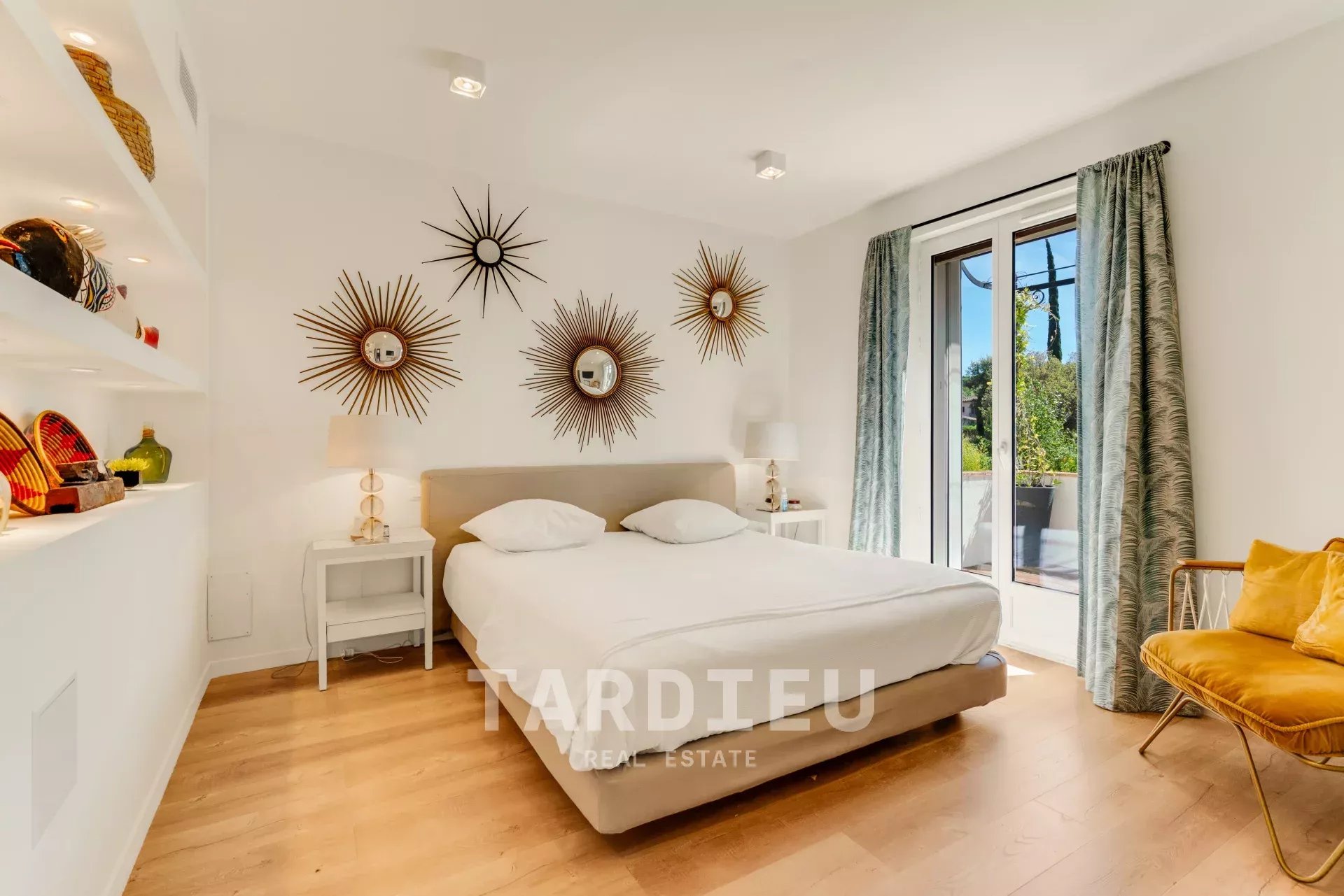 Gassin : Villa authentique, confort moderne.