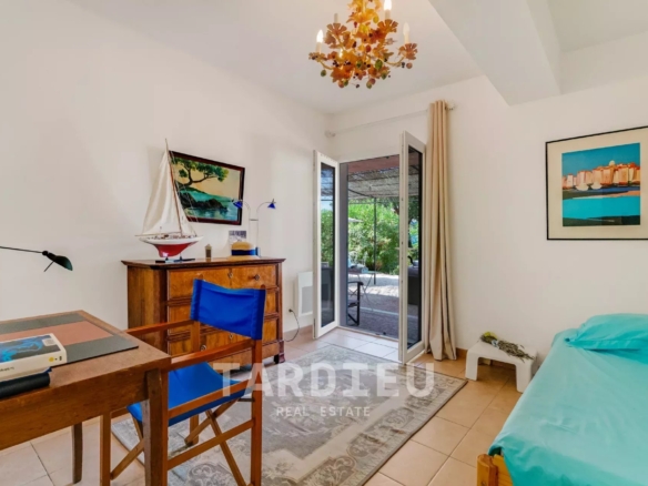 Gassin : Appartement jardin, vue mer