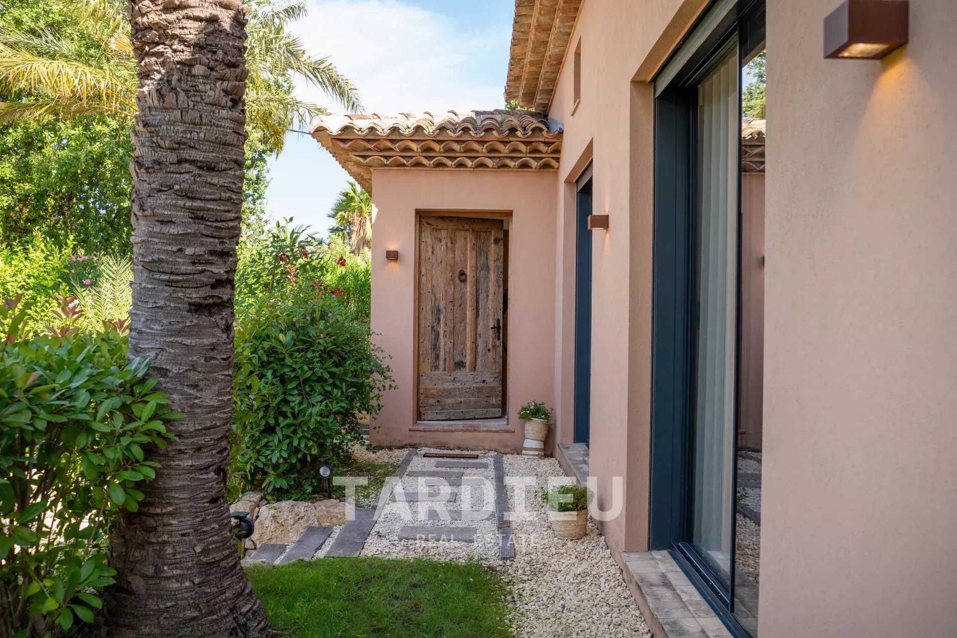 Villa Pinet : Centre et Lices accessibles à pied