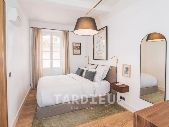Duplex rénové, centre ancien village