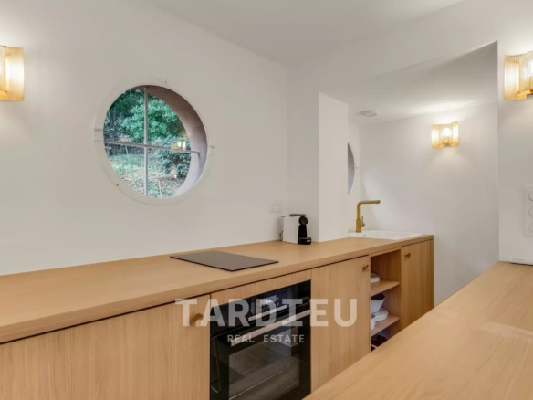 Saint-Tropez : appartement Art déco moderne