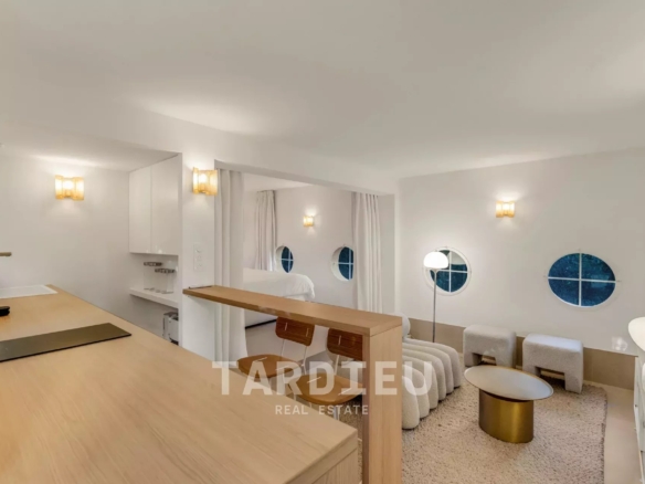 Saint-Tropez : appartement Art déco moderne