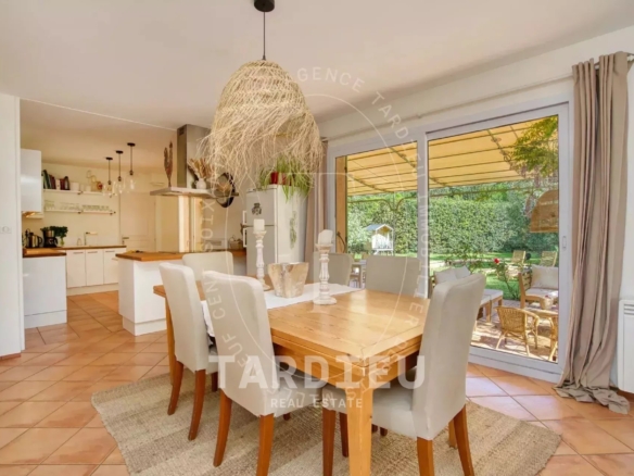 Mas de caractère, proche Gassin