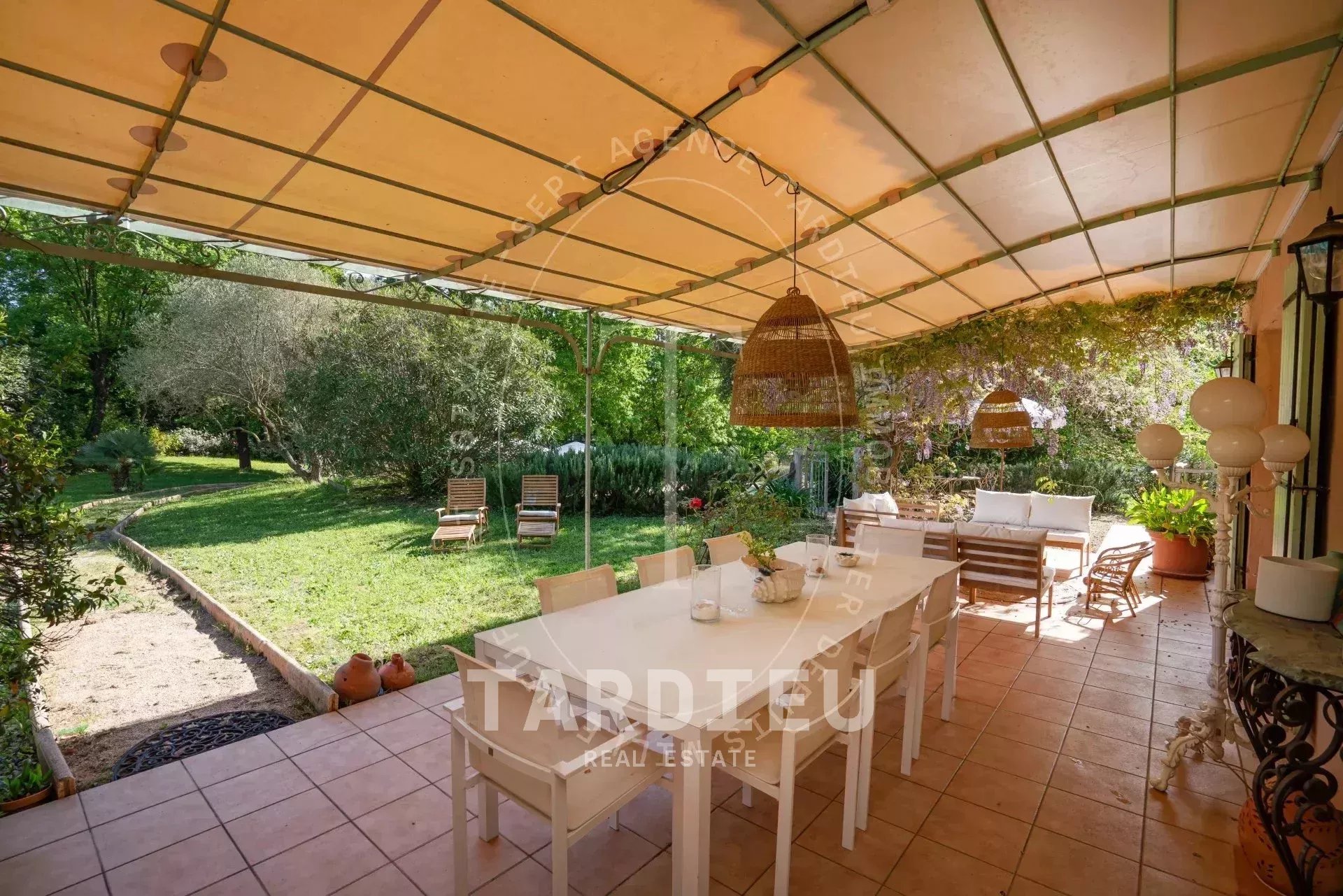 Mas de caractère, proche Gassin