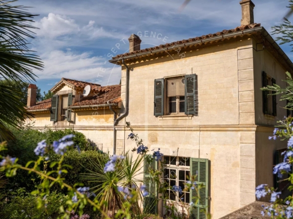 Saint-Tropez : Propriété de caractère unique
