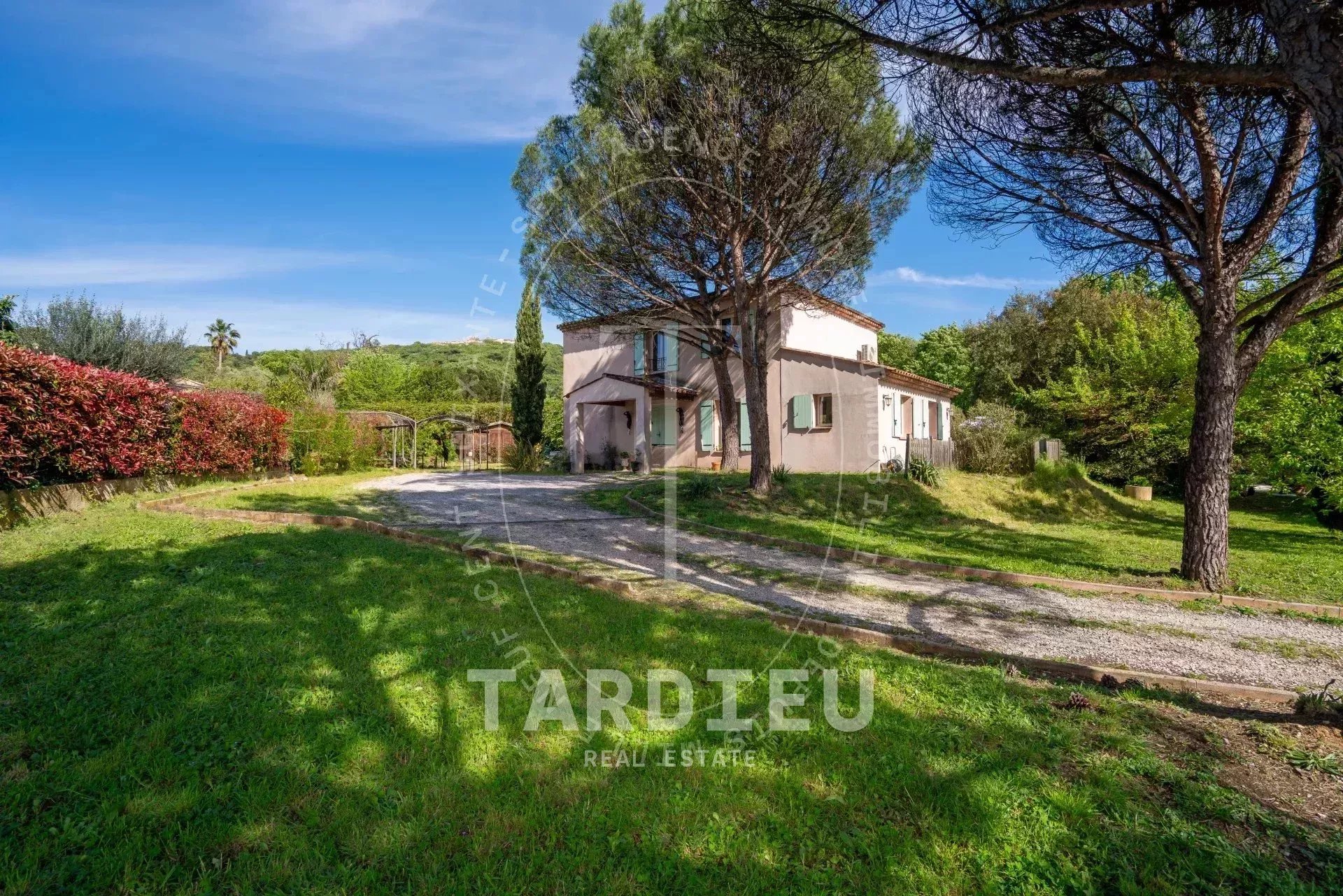 Mas de caractère, proche Gassin