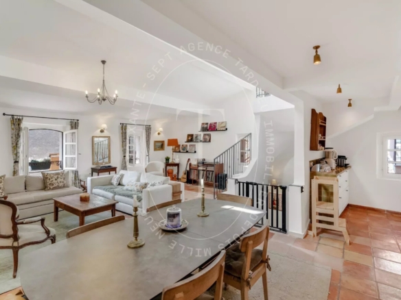 Grand appartement au coeur du village