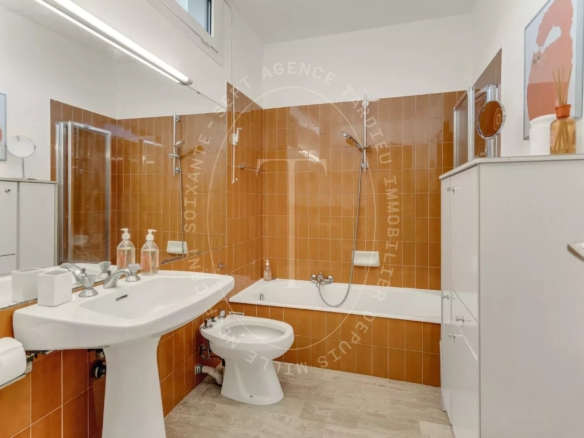 Charmante villa de plain-pied dans un domaine recherché à Grimaud