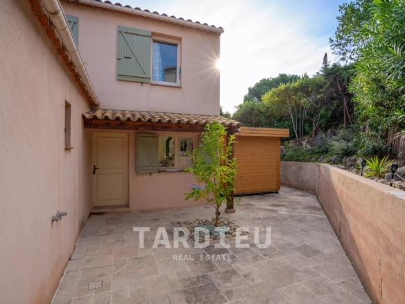 Maison mitoyenne, vue campagne dégagée