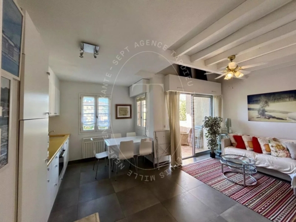 DUPLEX 4 PIÈCES – AU CŒUR DE SAINT-TROPEZ
