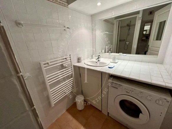 DUPLEX 4 PIÈCES – AU CŒUR DE SAINT-TROPEZ