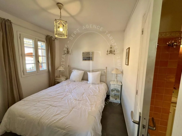 DUPLEX 4 PIÈCES – AU CŒUR DE SAINT-TROPEZ