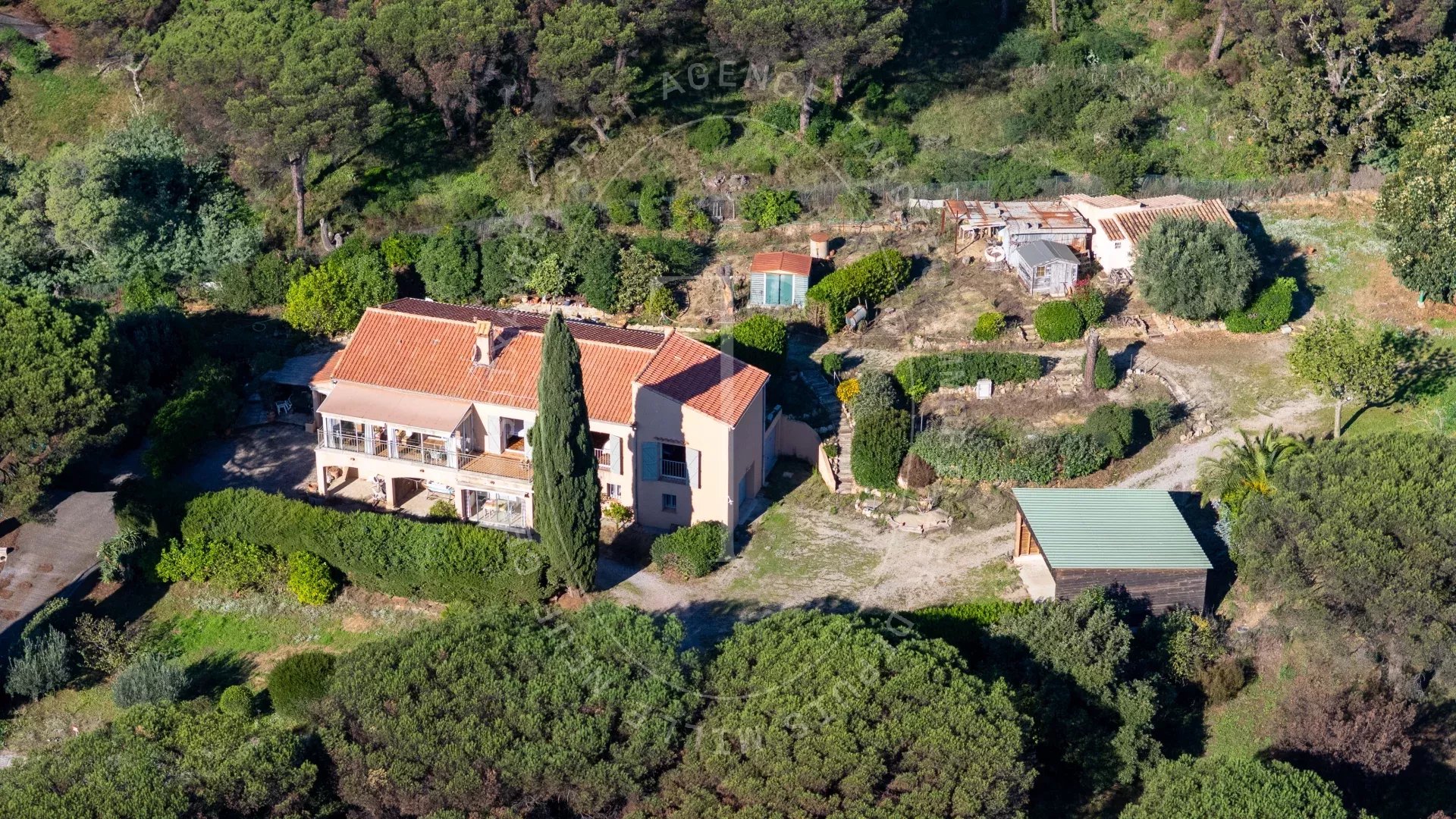 Ramatuelle – Propriété à rafraîchir