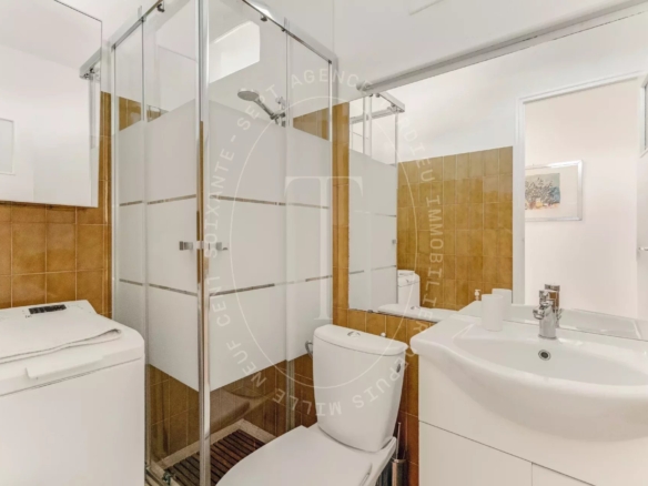 Charmante villa de plain-pied dans un domaine recherché à Grimaud