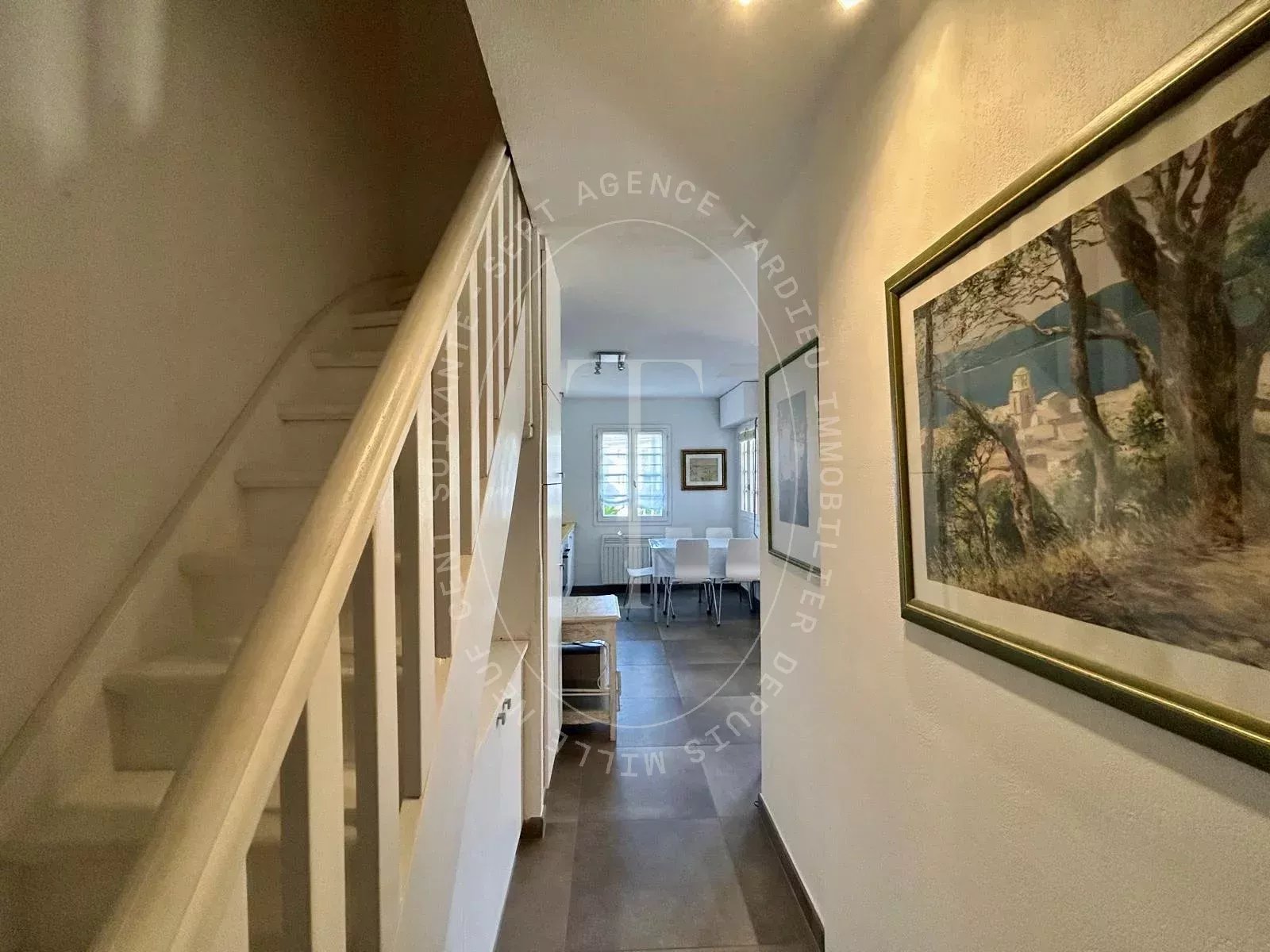 DUPLEX 4 PIÈCES – AU CŒUR DE SAINT-TROPEZ