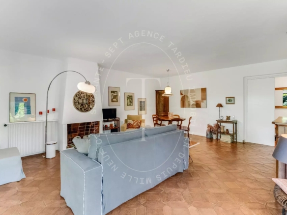 Charmante villa de plain-pied dans un domaine recherché à Grimaud