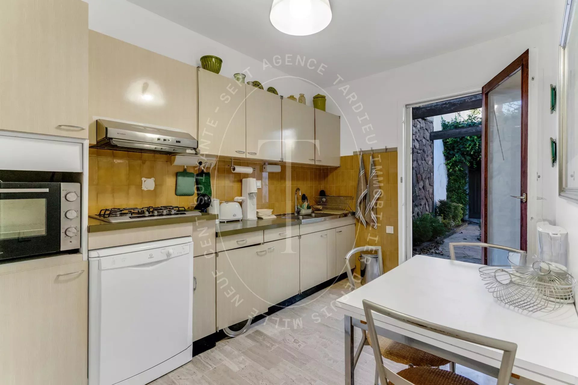 Charmante villa de plain-pied dans un domaine recherché à Grimaud