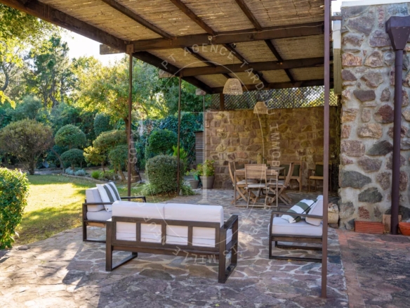 Charmante villa de plain-pied dans un domaine recherché à Grimaud