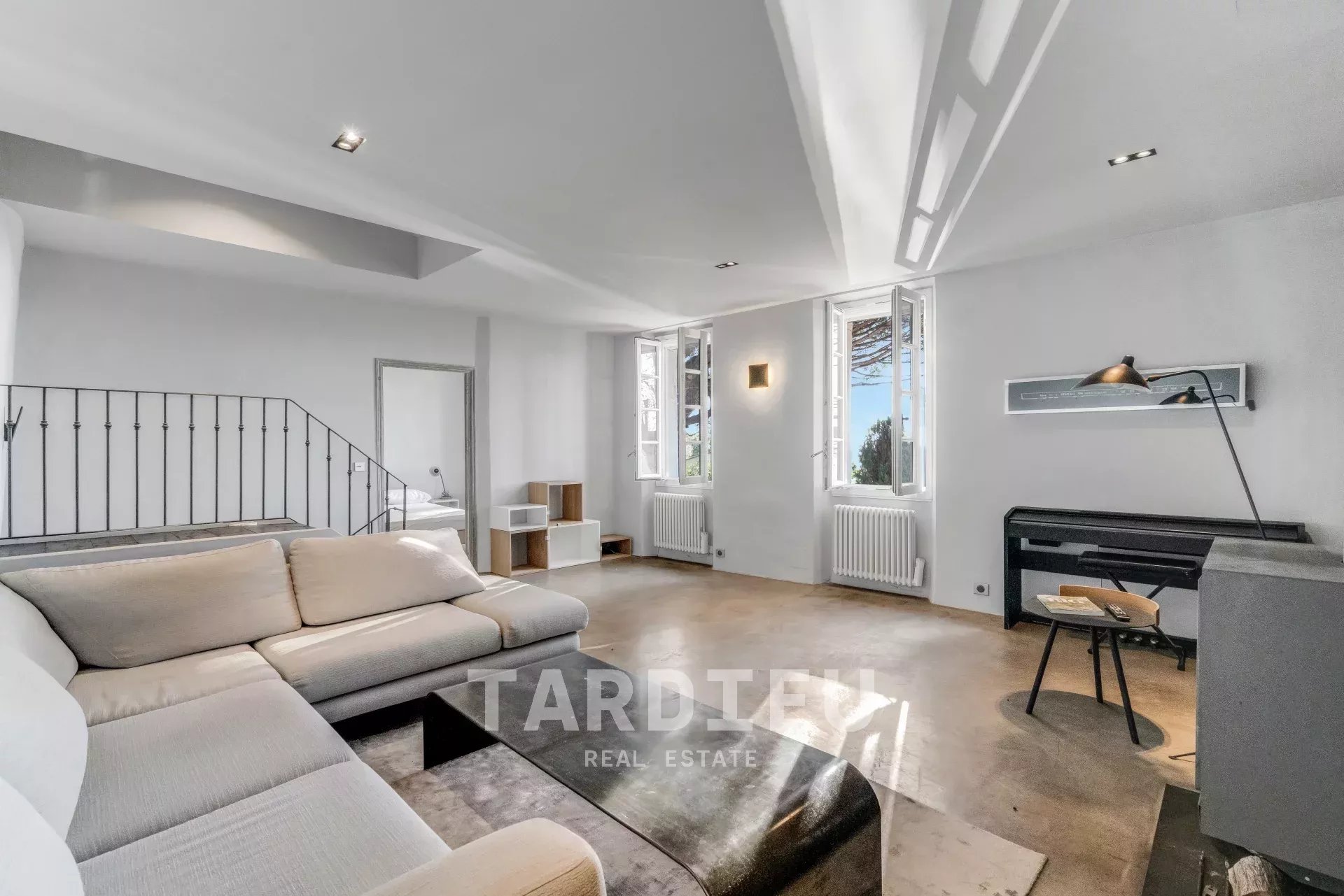 Maison de village - vue dégagée