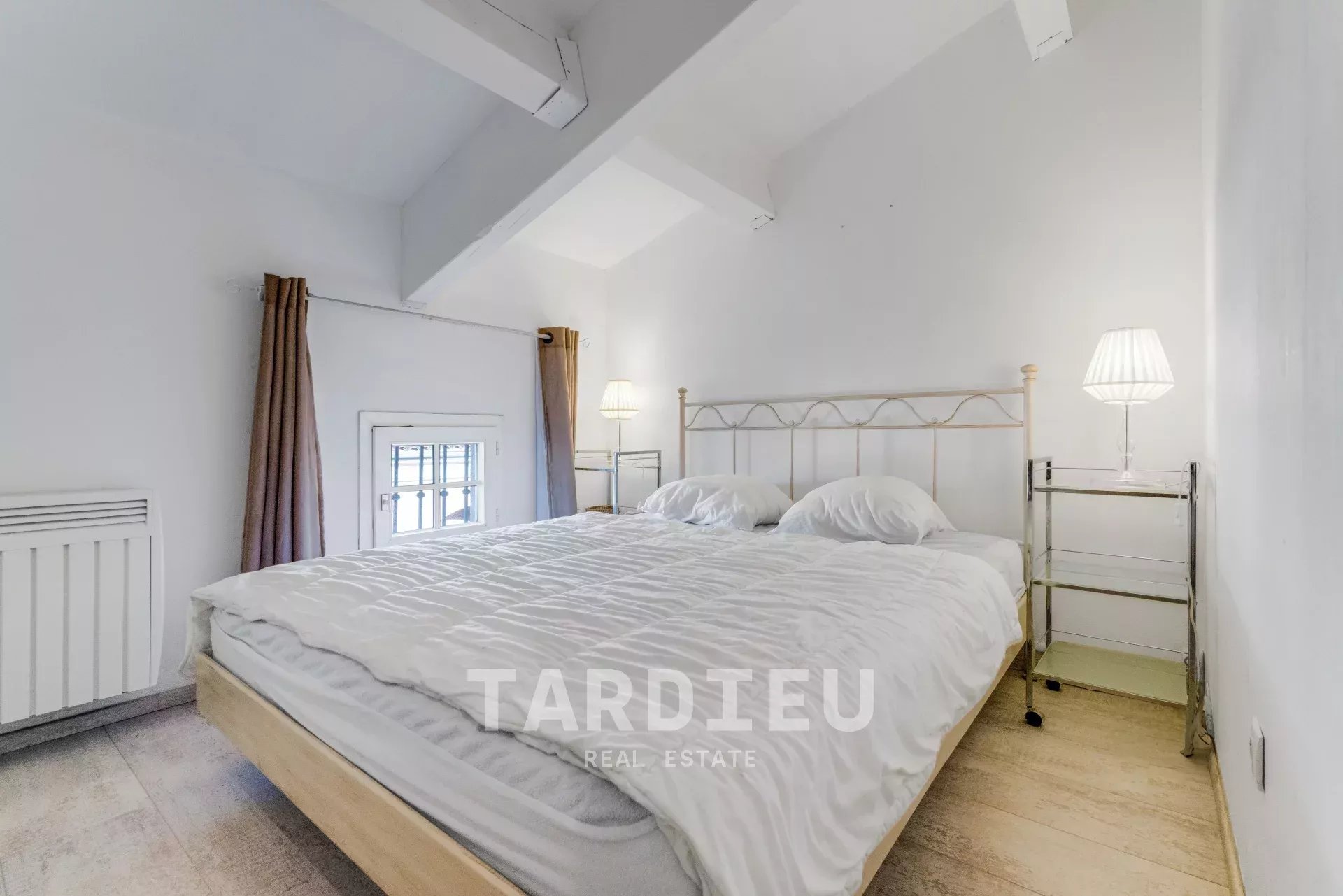 DUPLEX 4 PIÈCES – AU CŒUR DE SAINT-TROPEZ