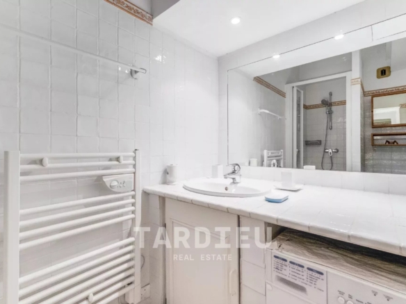 DUPLEX 4 PIÈCES – AU CŒUR DE SAINT-TROPEZ