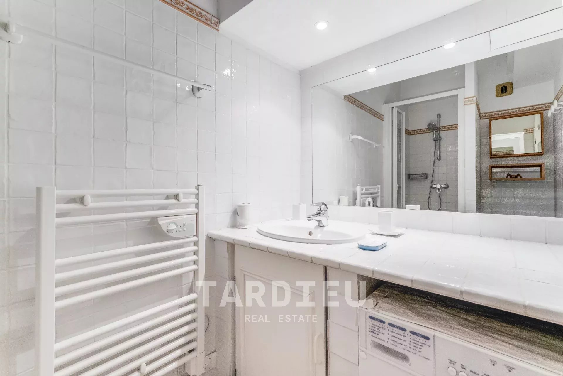 DUPLEX 4 PIÈCES – AU CŒUR DE SAINT-TROPEZ