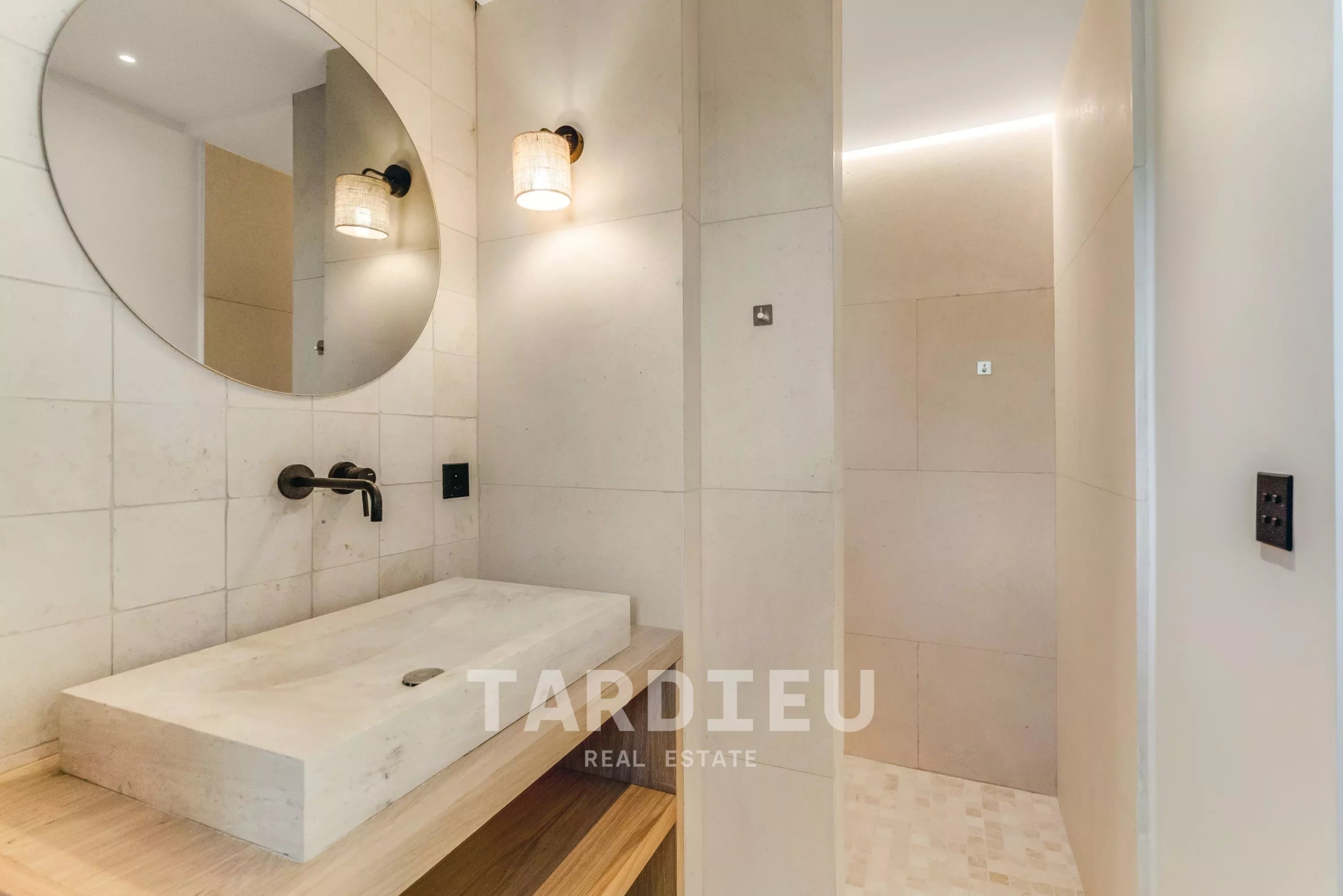 RAMATUELLE - VILLA ELEGANTE A QUELQUES PAS DU CLUB 55