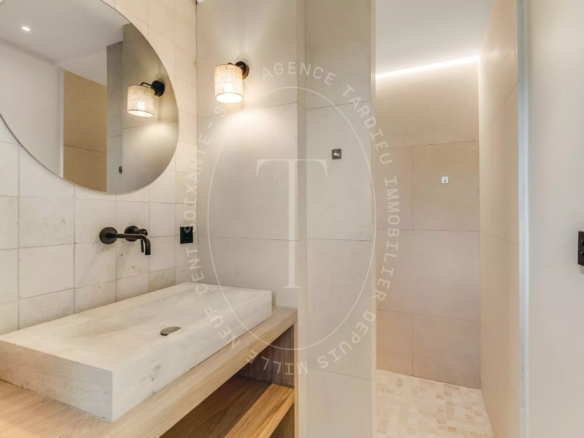 RAMATUELLE - VILLA ELEGANTE A QUELQUES PAS DU CLUB 55