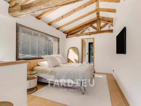 RAMATUELLE - VILLA ELEGANTE A QUELQUES PAS DU CLUB 55