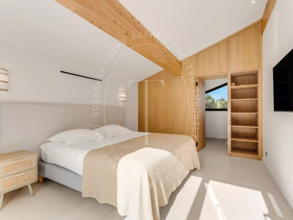 RAMATUELLE - VILLA ELEGANTE A QUELQUES PAS DU CLUB 55