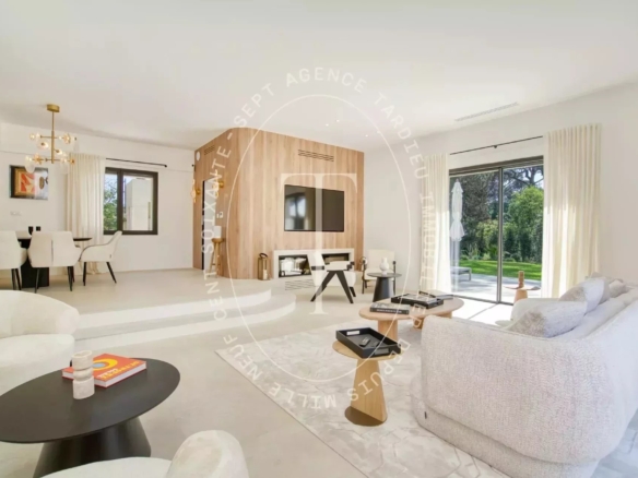 Villa tropézienne rénovée, charme authentique