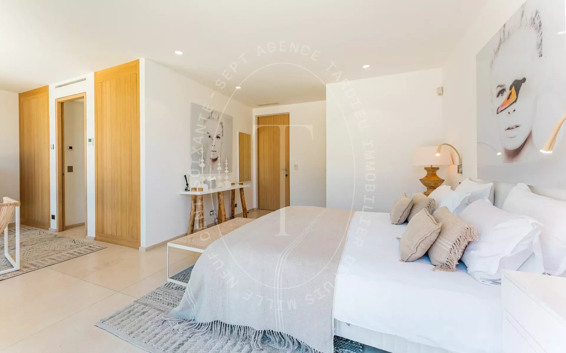 Villa avec vue dégagée sur les vignes et la mer