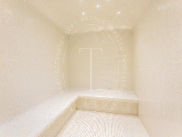 Villa avec vue dégagée sur les vignes et la mer