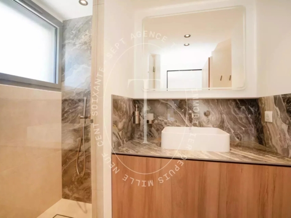 Villa tropézienne rénovée, charme authentique