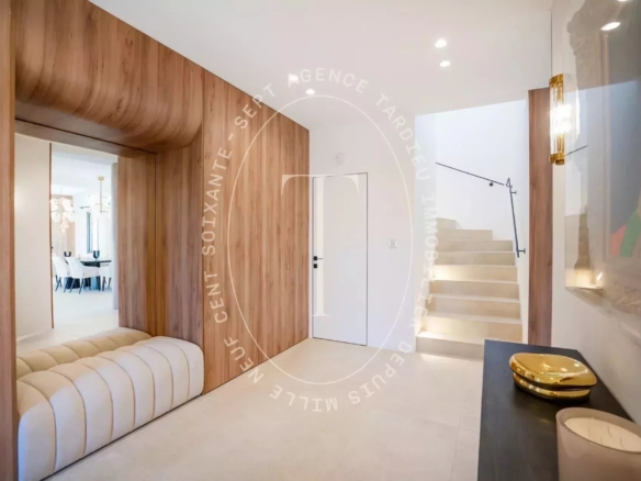 Villa tropézienne rénovée, charme authentique