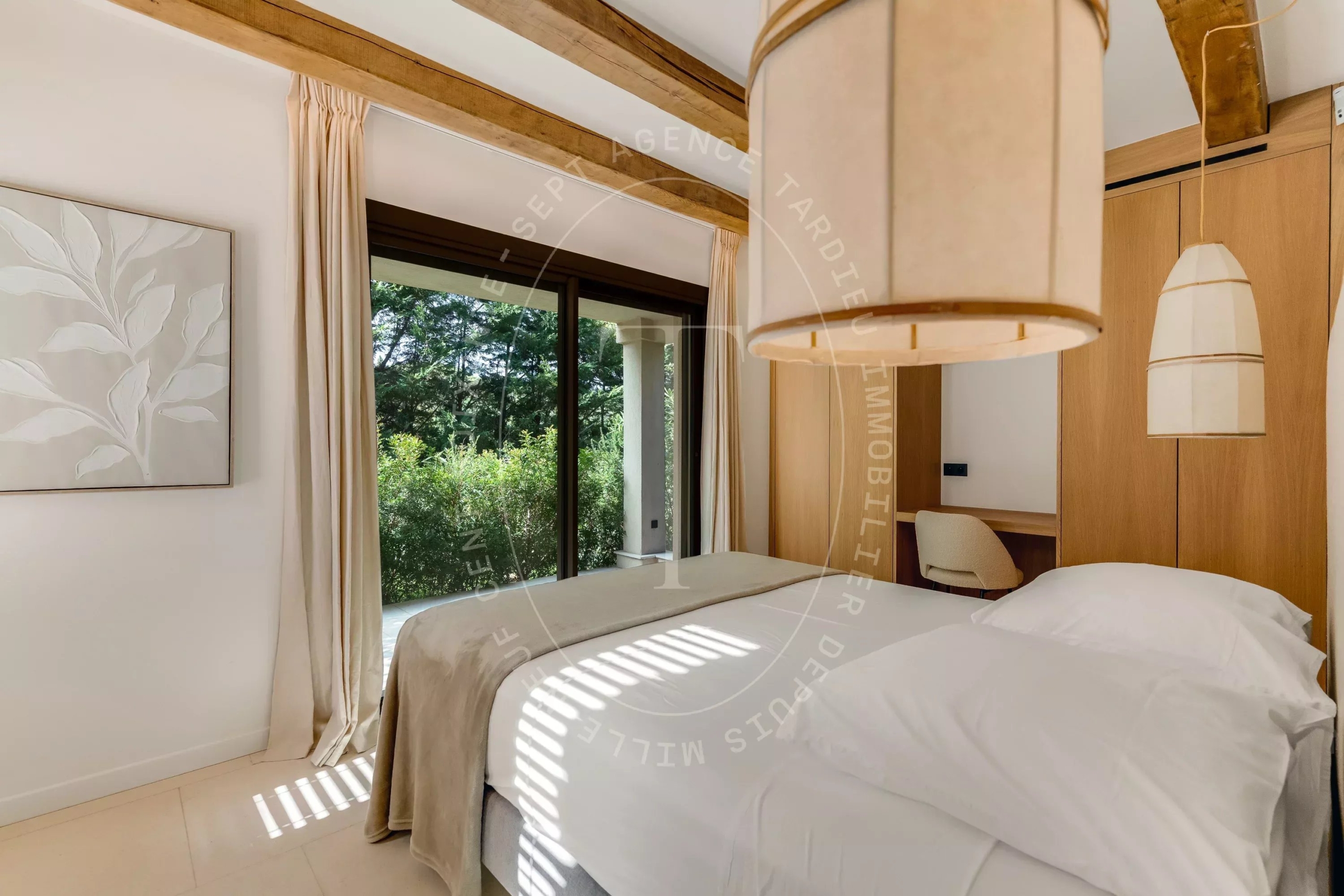 RAMATUELLE - VILLA ELEGANTE A QUELQUES PAS DU CLUB 55