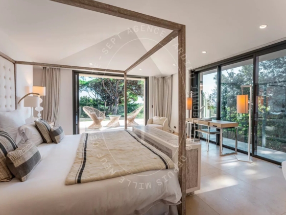 Villa avec vue dégagée sur les vignes et la mer