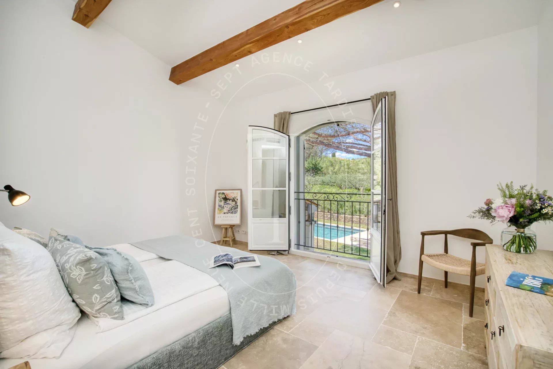 Villa contemporaine avec piscine proche centre ville