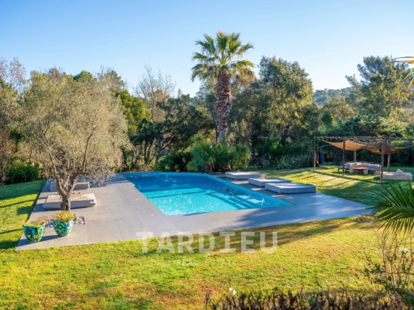 Maison dans la campagne de Gassin