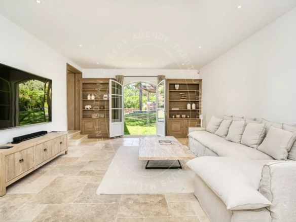 Villa contemporaine avec piscine proche centre ville