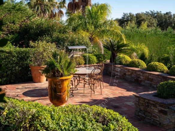 Maison provençale de 267 m² avec piscine