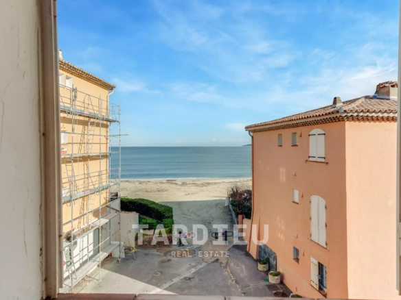 Maison de maître avec amarrage