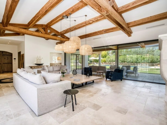 Villa contemporaine avec piscine proche centre ville