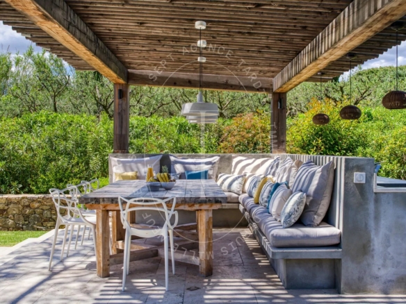 Villa contemporaine avec piscine proche centre ville